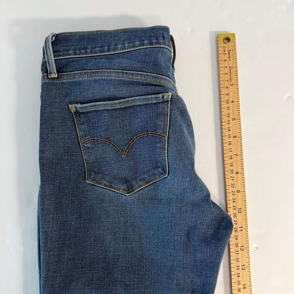 Levis 312 Shaping Slim Jeans Womens 28x32 Medium Wash Blue Denim Mid Rise - Picture 12 of 16